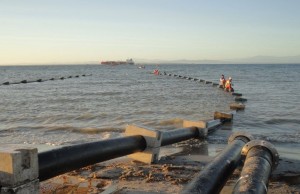 cumana, Emisario submarino, Tuberías Polietileno (PEAD), Instalación de Tuberias