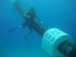 Hundimiento de tuberia de polietileno al lecho marino, isnatalcion de tuberia pead, submarino